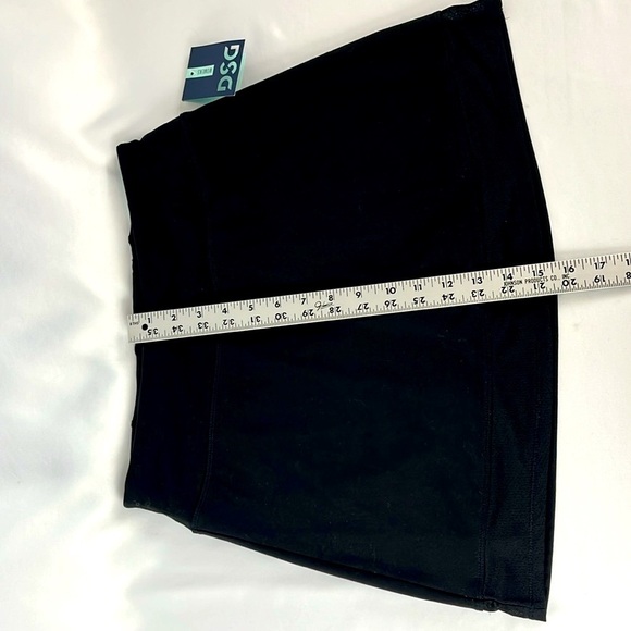 NWT DSG -Dicks Sporting Goods - Performance Mid-Rise Skort Size Small Black - Picture 10 of 11
